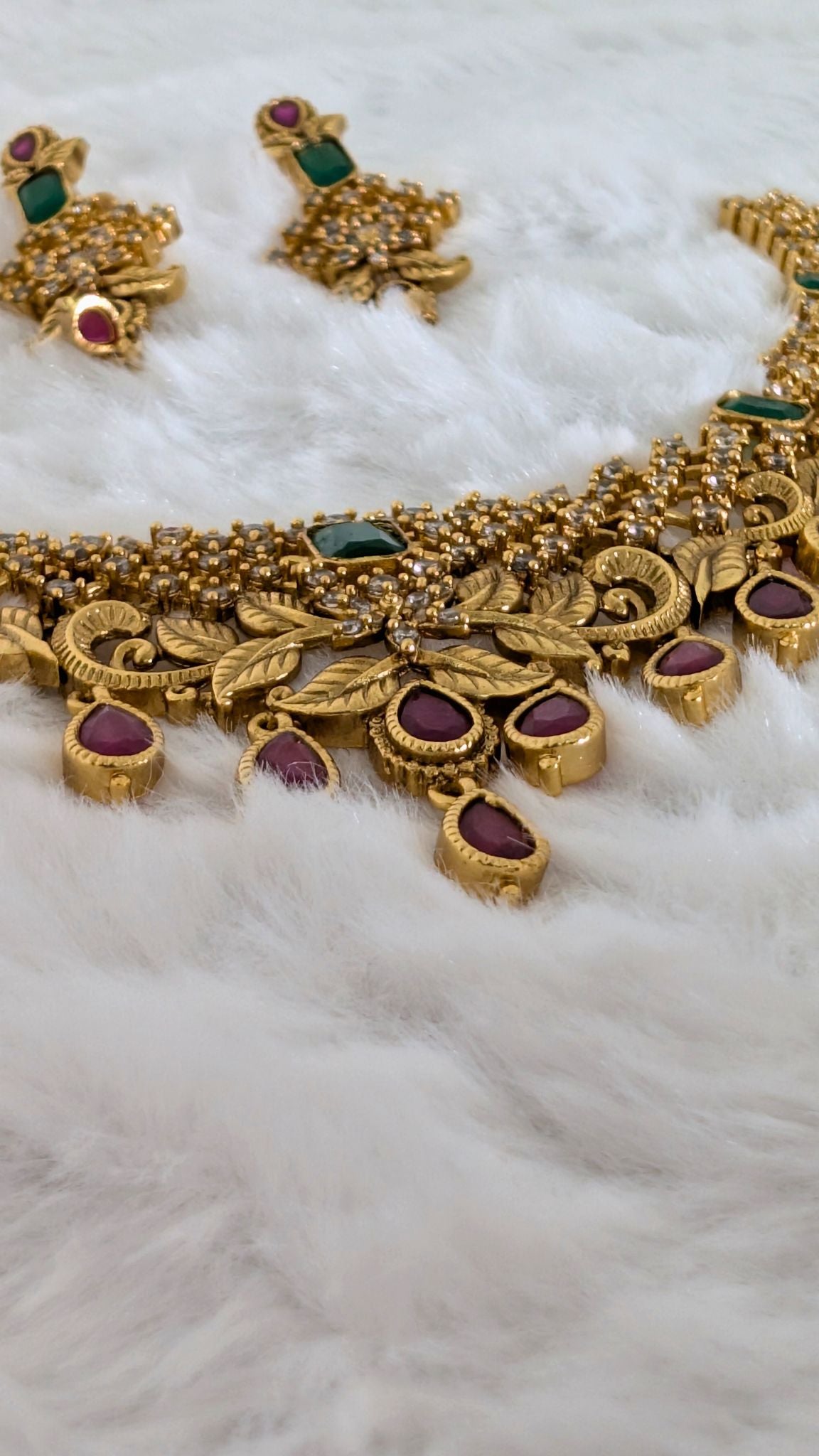 Fashion Necklace with Jhumka earrings