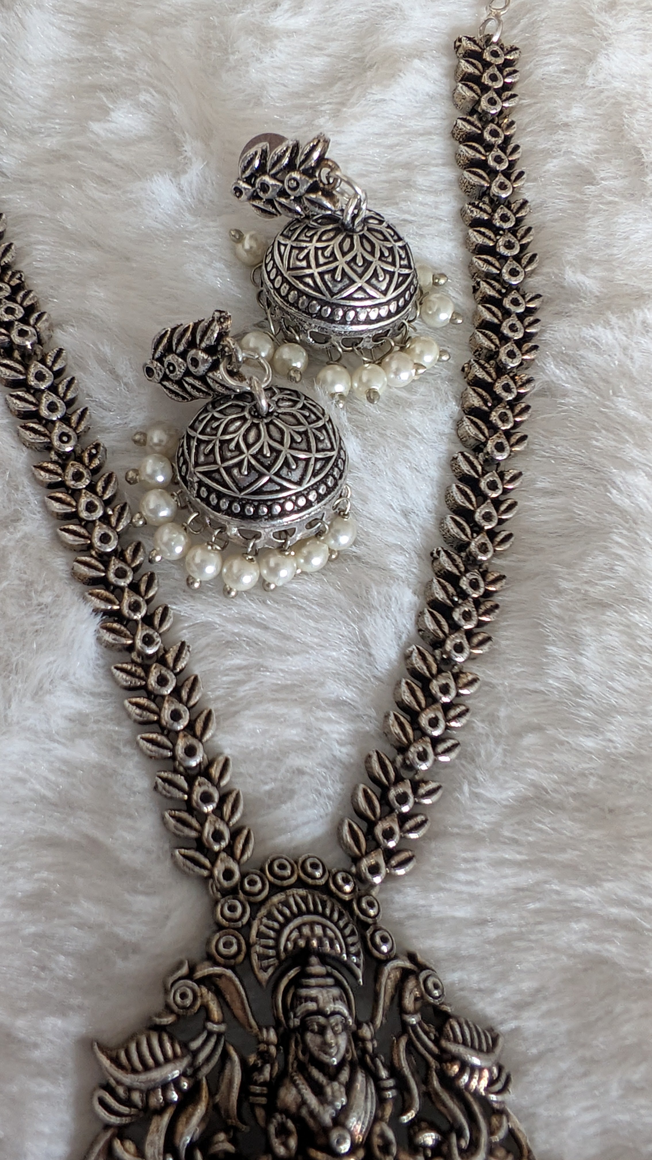 Oxidized Necklace with Matching Earrings