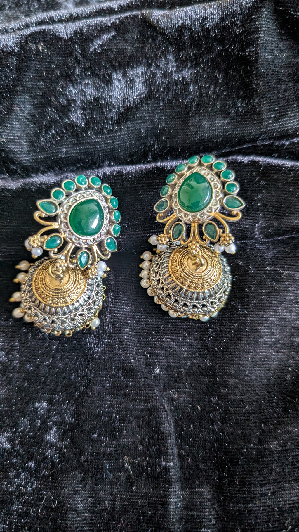 Emerald Jhumka with Green Cluster Top