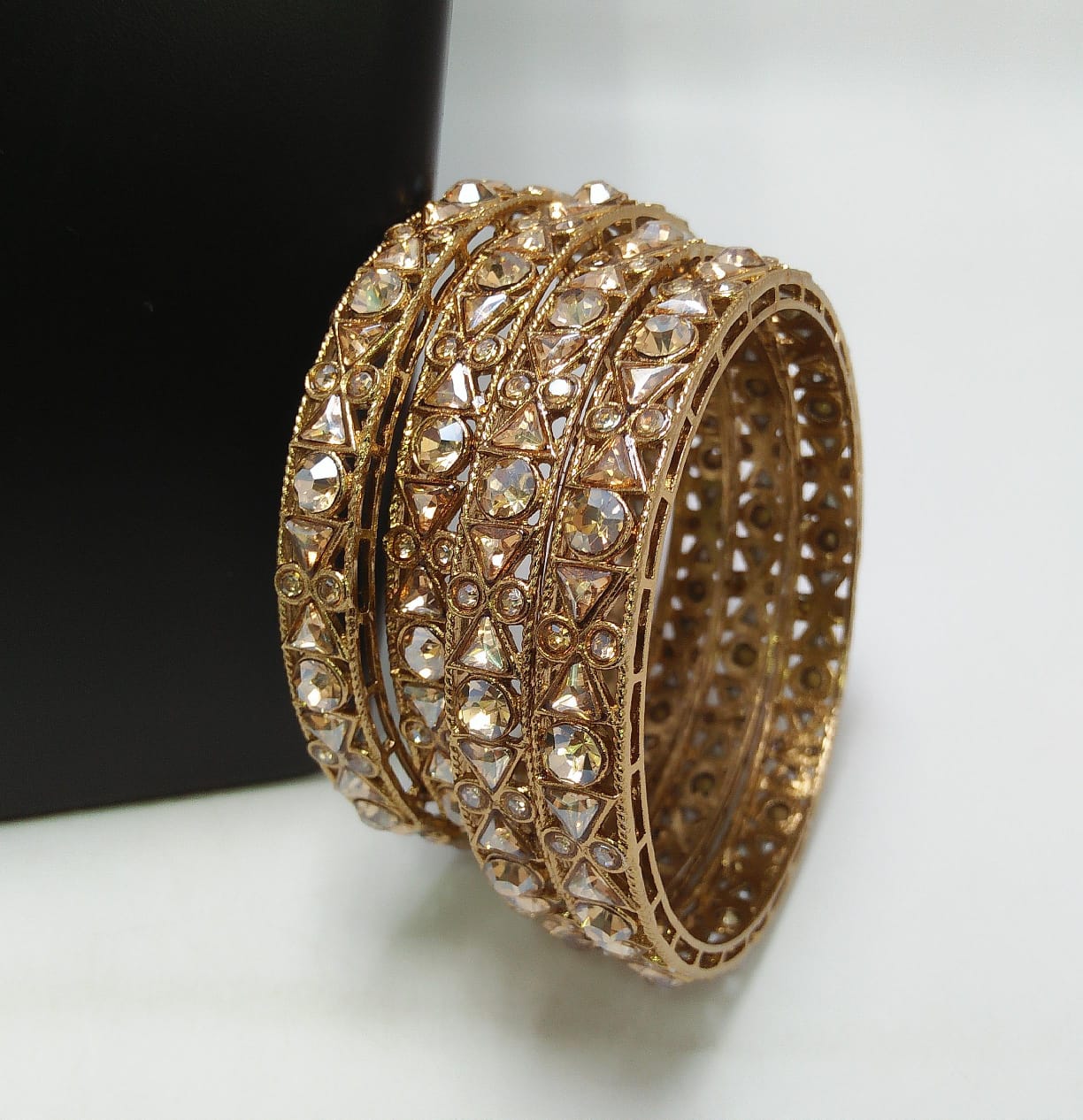 Kundan Bangles